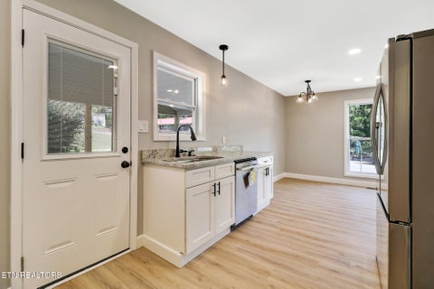 Tiny photo for 147 Athens Rd, Oak Ridge, TN 37830 (MLS # 1353242)