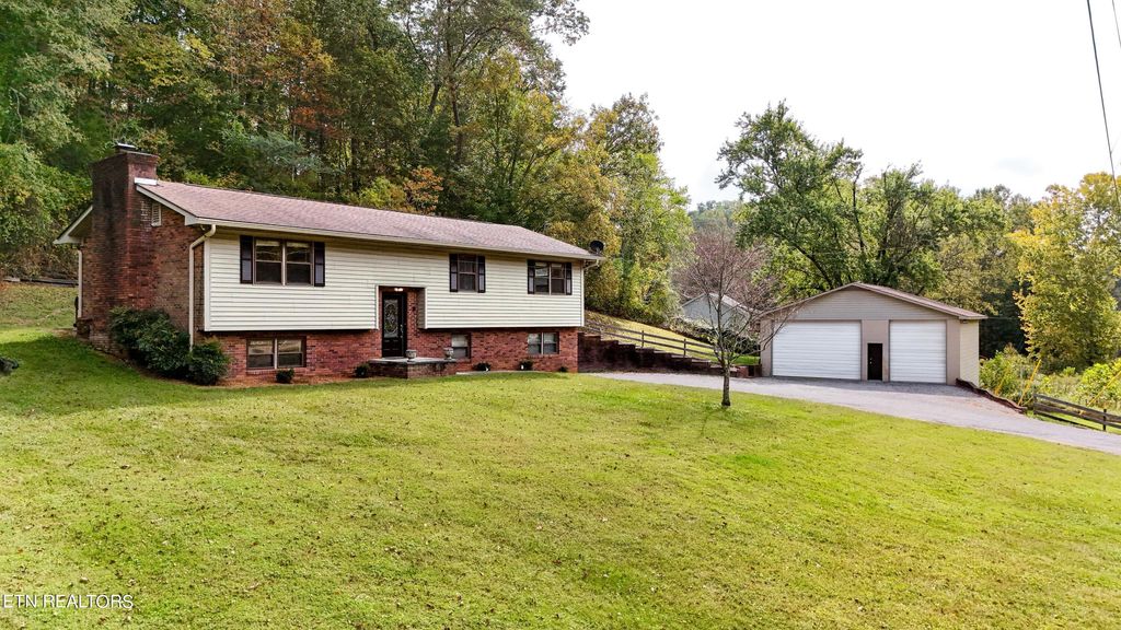 Photo of 3761 Norris Freeway Fwy, Heiskell, TN 37754 (MLS # 1242123)