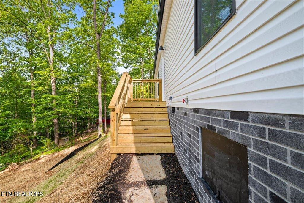Photo of 197 Serrento Lane, New Tazewell, TN 37825 (MLS # 1336773)