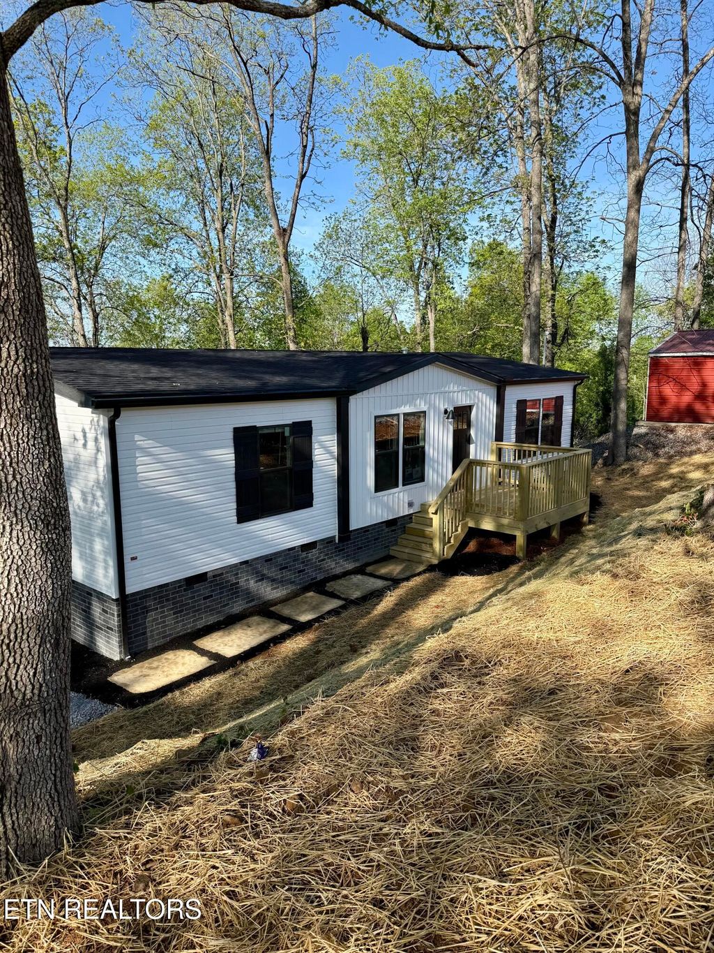 Photo of 197 Serrento Lane, New Tazewell, TN 37825 (MLS # 1336773)