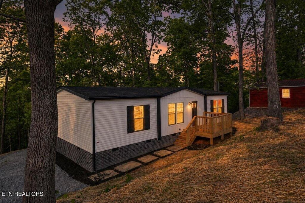 Photo of 197 Serrento Lane, New Tazewell, TN 37825 (MLS # 1336773)