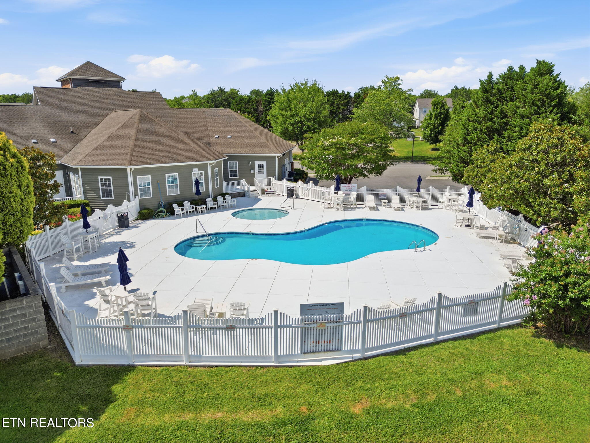 315 Willowcreek Blvd
