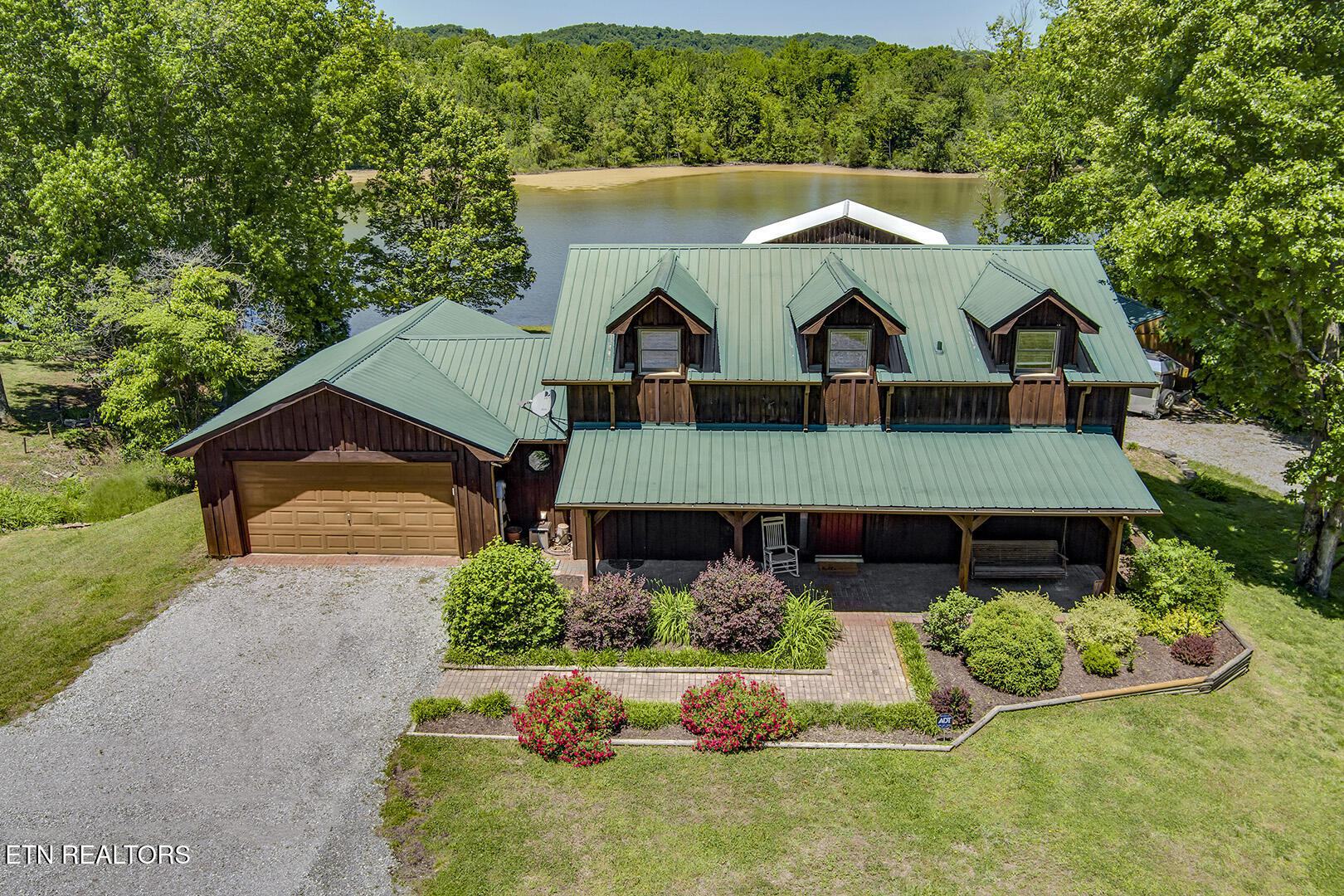 4368 River Rd