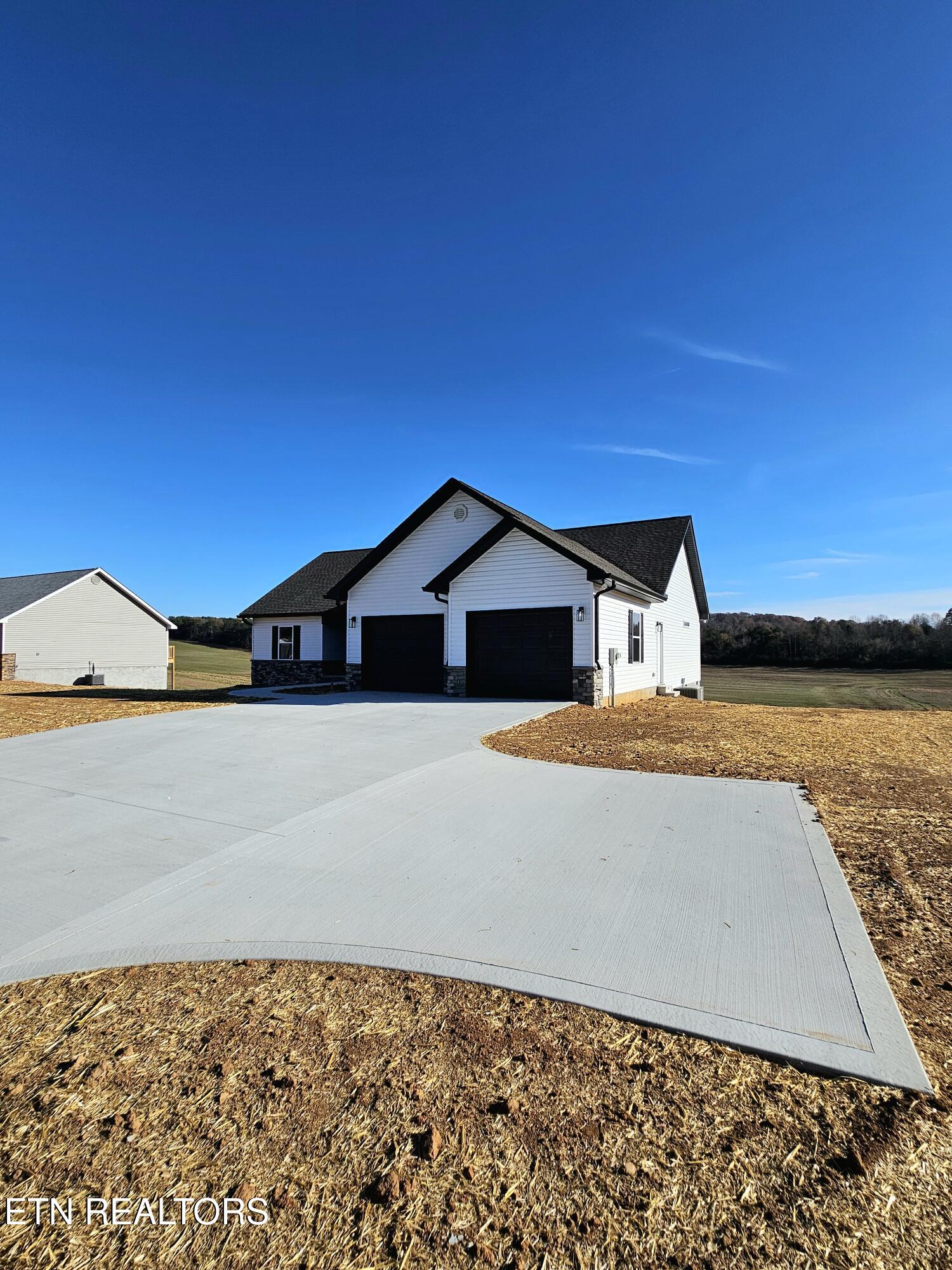 244 Thompson Rd