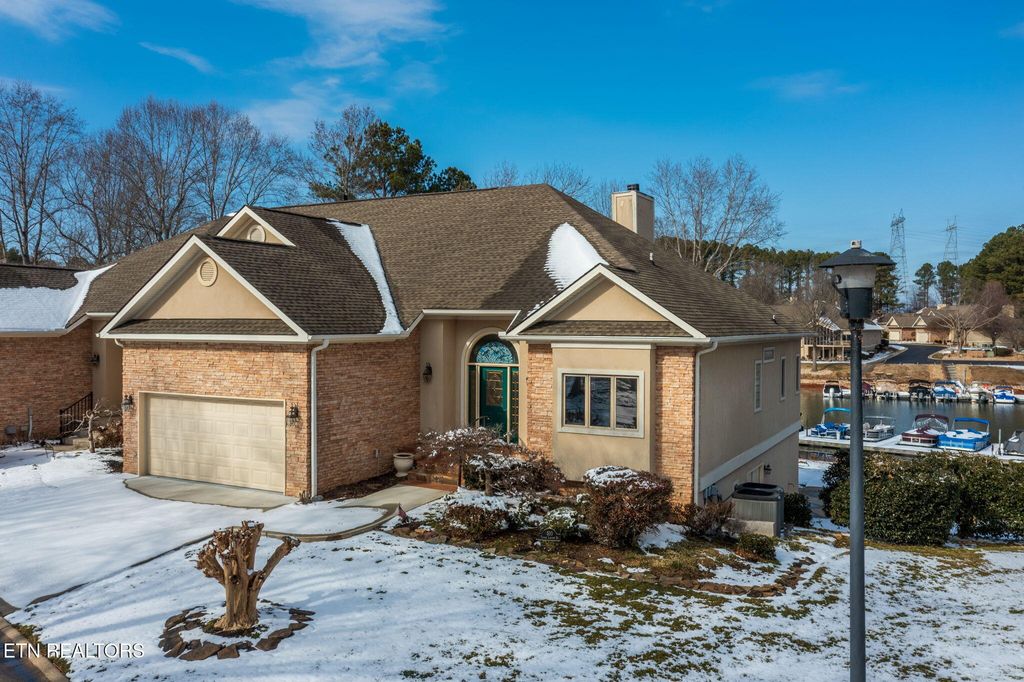 Photo of 510 Tanasi Lagoon Drive, Loudon, TN 37774 (MLS # 1328337)