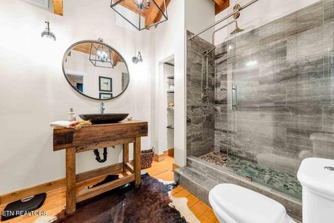 Tiny photo for 450 Emory River Rd, Harriman, TN 37748 (MLS # 1328029)