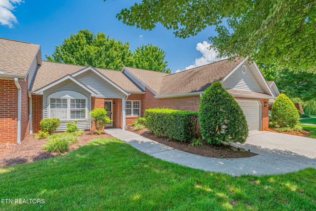 Photo of 715 Cedar Lane #102, Knoxville, TN 37912 (MLS # 1348937)