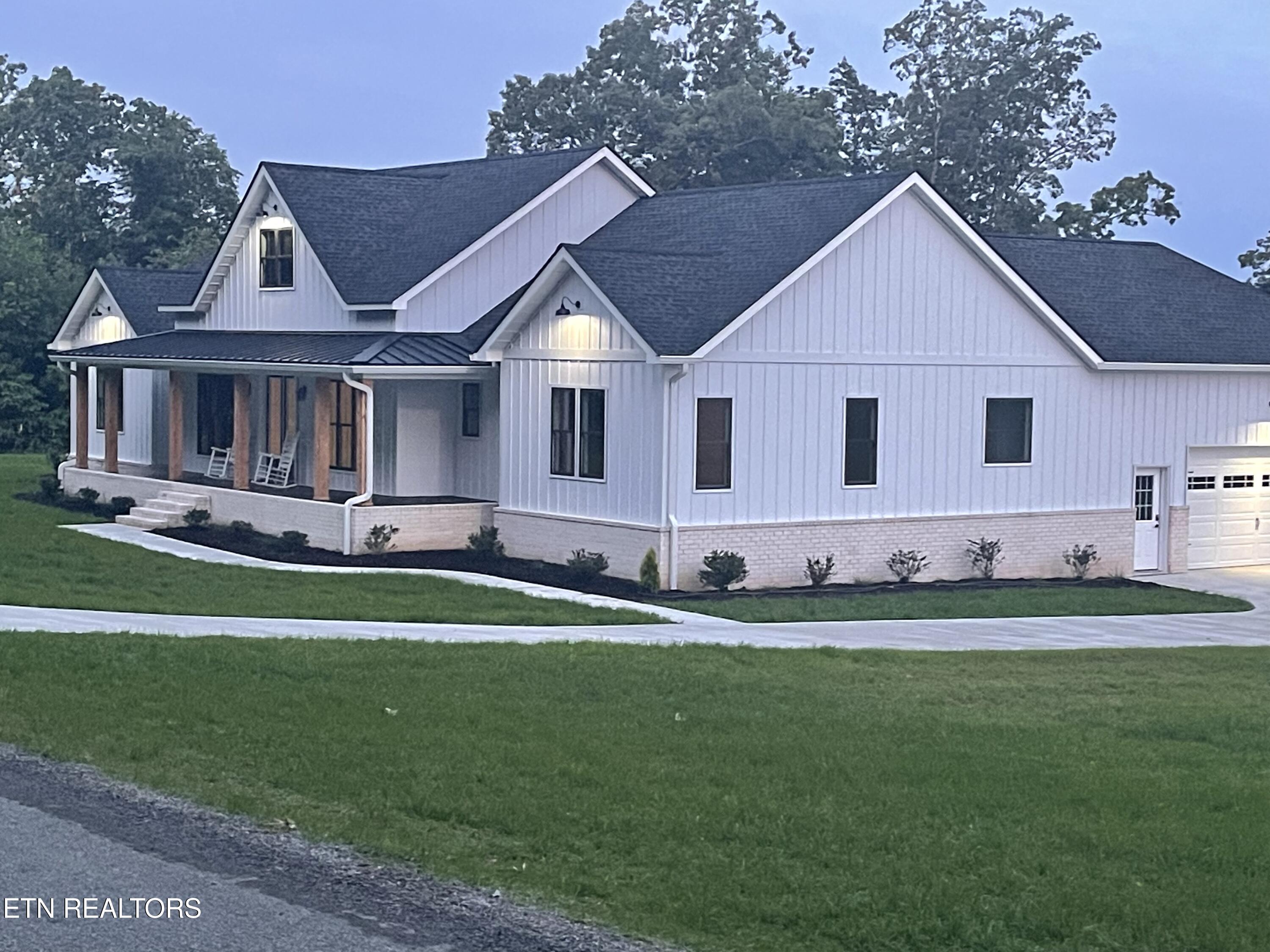 320 Ridge Lane