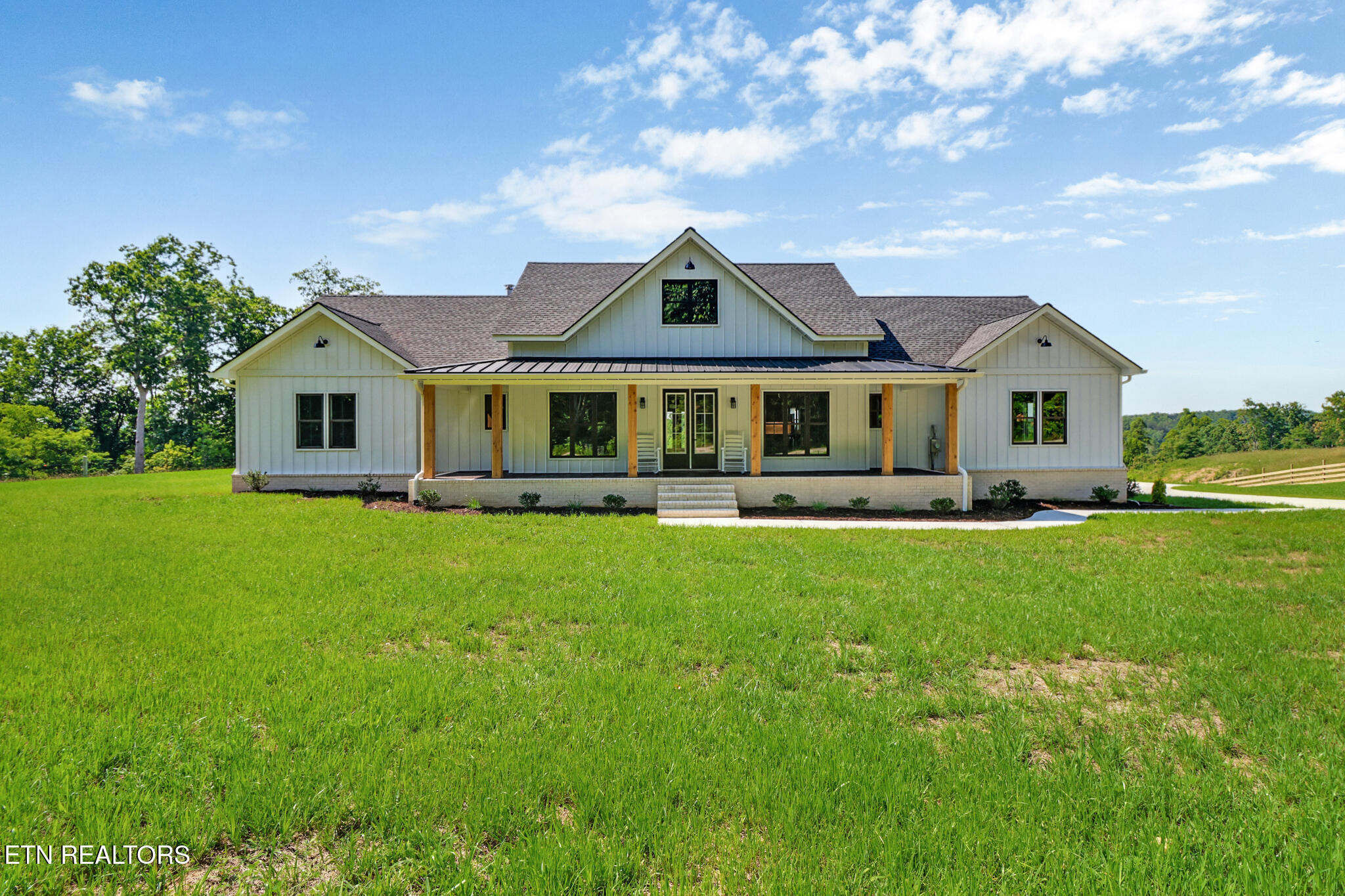 320 Ridge Lane