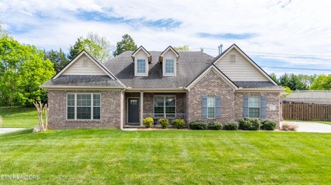 Photo of 451 Granada Drive, Lenoir City, TN 37772 (MLS # 1336785)