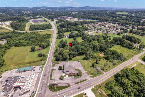7512 Tazewell Pike Corryton TN 37721