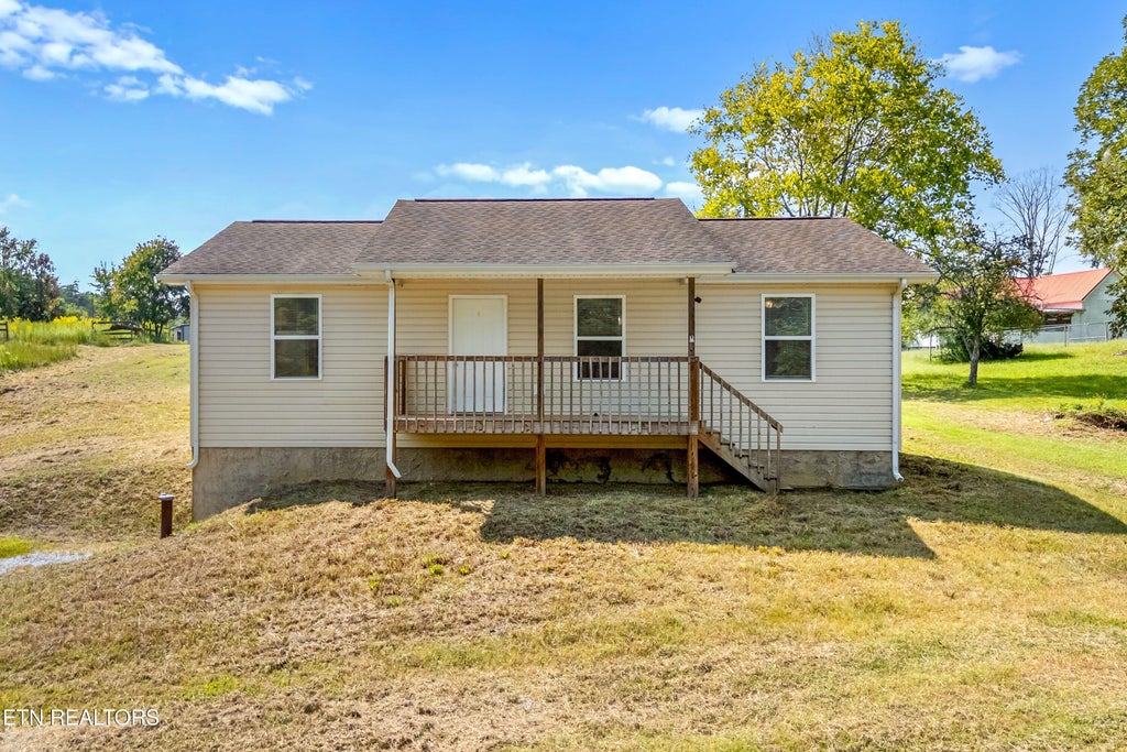 Photo of 1003 Sierra Way, Sevierville, TN 37876 (MLS # 1356529)