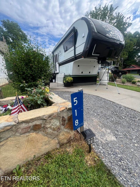 Photo of 518 Flamingo Circle, Townsend, TN 37882 (MLS # 1343163)