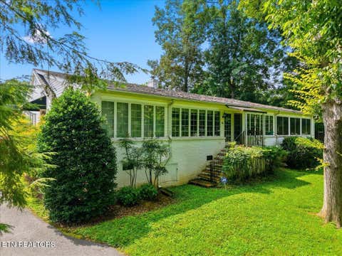Tiny photo for 609 S Charles G Seivers Blvd, Clinton, TN 37716 (MLS # 1349991)