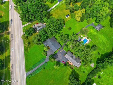 Tiny photo for 609 S Charles G Seivers Blvd, Clinton, TN 37716 (MLS # 1349991)