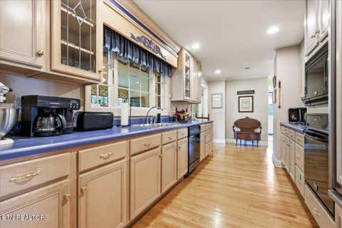 Tiny photo for 609 S Charles G Seivers Blvd, Clinton, TN 37716 (MLS # 1349991)