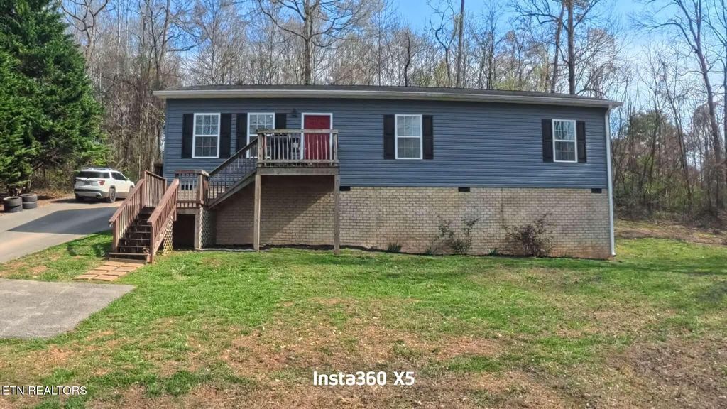Photo of 733 Dogwood Drive, Madisonville, TN 37354 (MLS # 1328653)