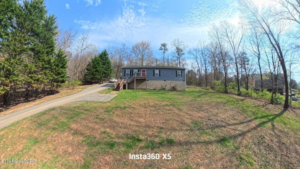 Photo of 733 Dogwood Drive, Madisonville, TN 37354 (MLS # 1328653)