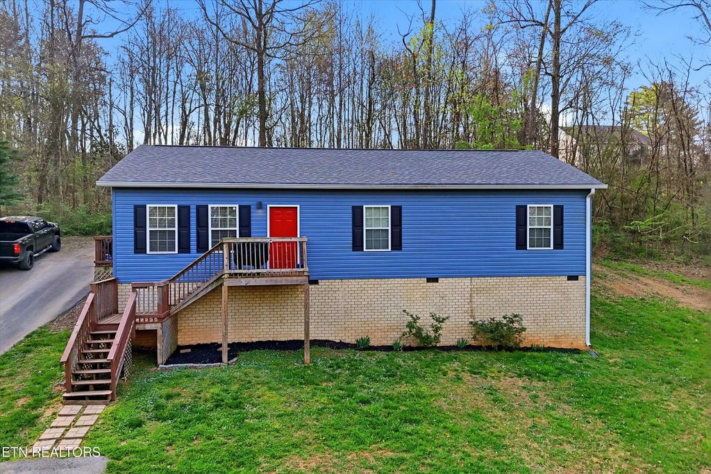 Photo of 733 Dogwood Drive, Madisonville, TN 37354 (MLS # 1328653)