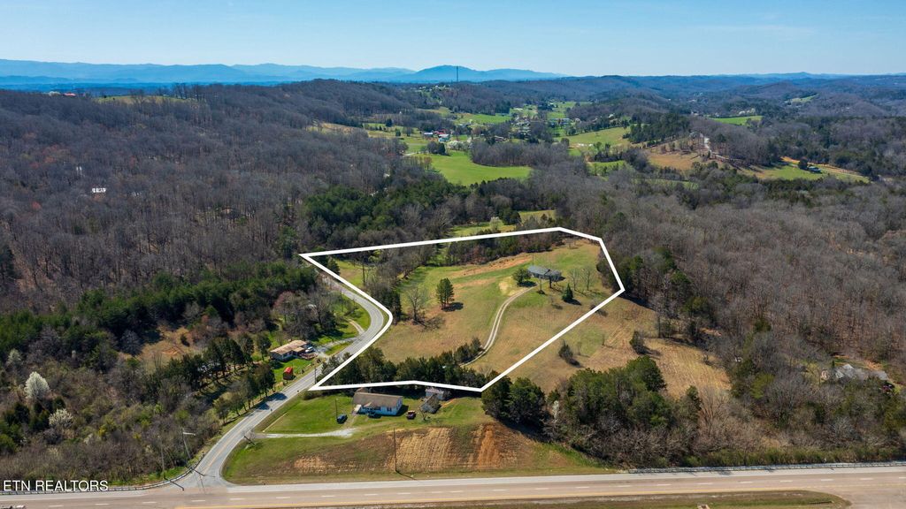 Photo of 314 Cline Rd, Dandridge, TN 37725 (MLS # 1280600)