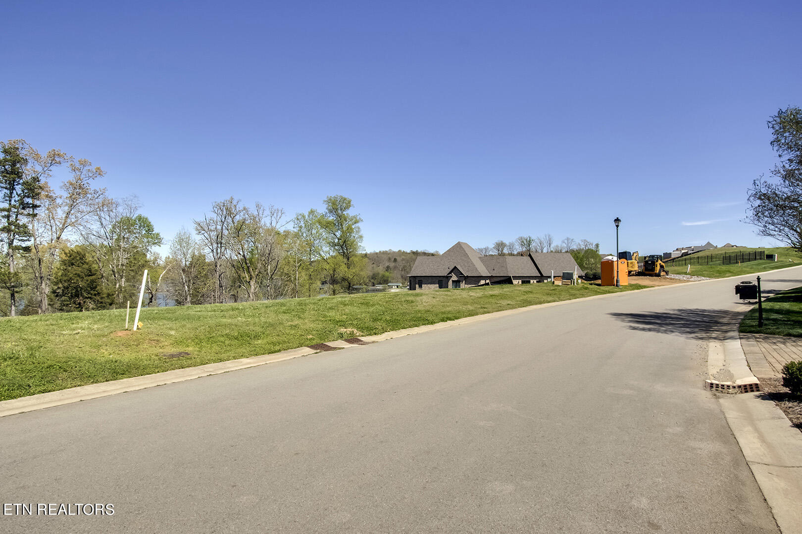 16718 Lighthouse Pointe Drive