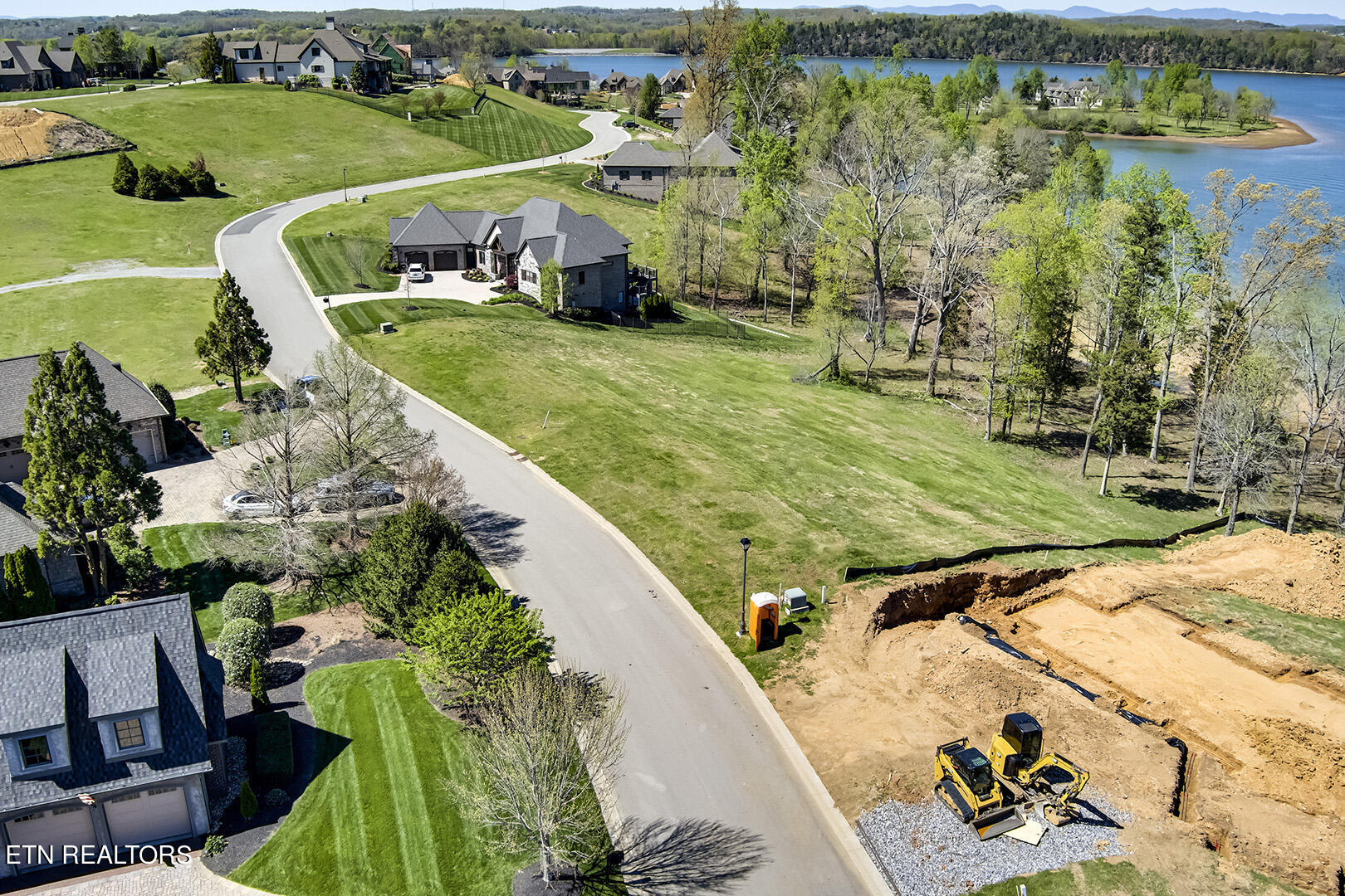 16718 Lighthouse Pointe Drive