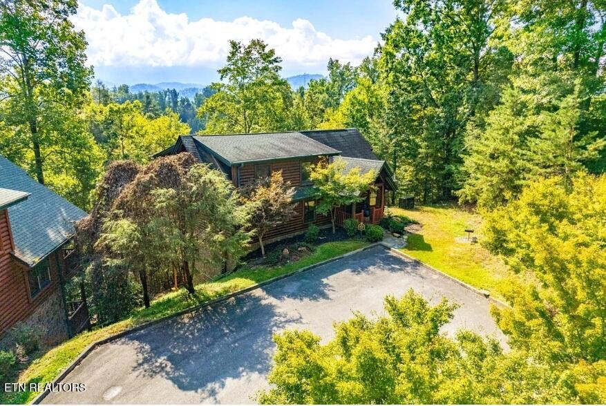 635 Gatlinburg Falls Way