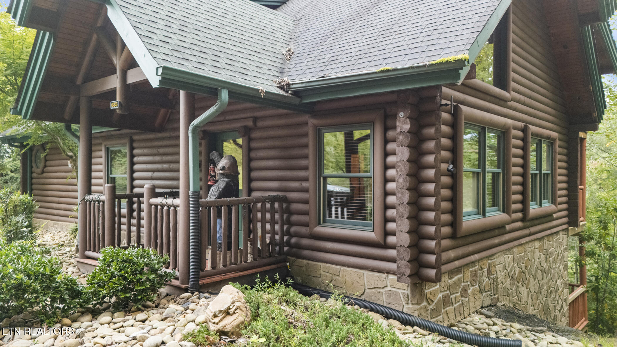 635 Gatlinburg Falls Way