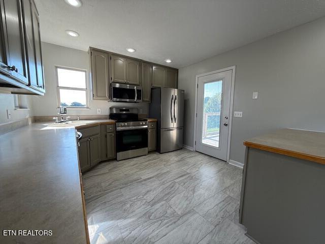 734 Southview Circle