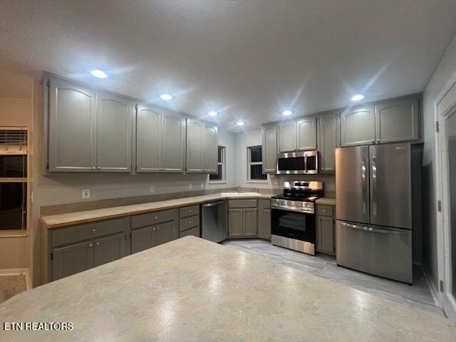 734 Southview Circle