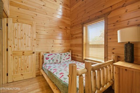 Tiny photo for 2042 Starr Crest Drive, Sevierville, TN 37876 (MLS # 1328302)