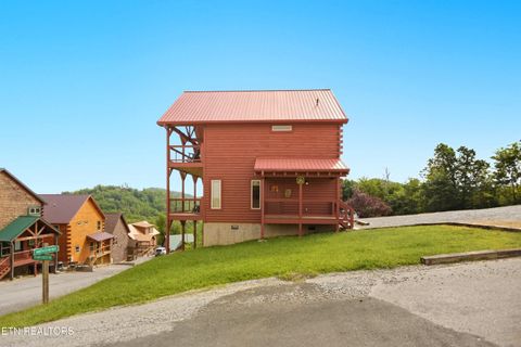Tiny photo for 2042 Starr Crest Drive, Sevierville, TN 37876 (MLS # 1328302)