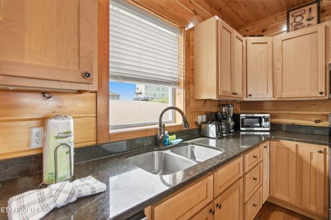 Tiny photo for 2042 Starr Crest Drive, Sevierville, TN 37876 (MLS # 1328302)