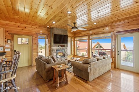 Tiny photo for 2042 Starr Crest Drive, Sevierville, TN 37876 (MLS # 1328302)