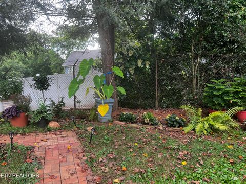 Tiny photo for 1354 Orleans Drive, Knoxville, TN 37919 (MLS # 1331609)
