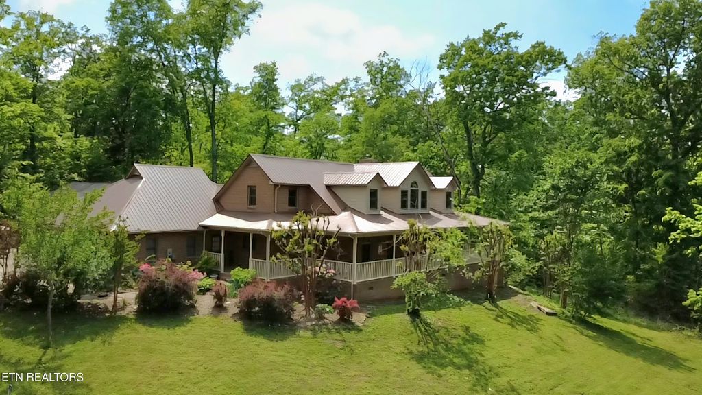 Photo of 3645 Cactus Cove Rd, Louisville, TN 37777 (MLS # 1299547)