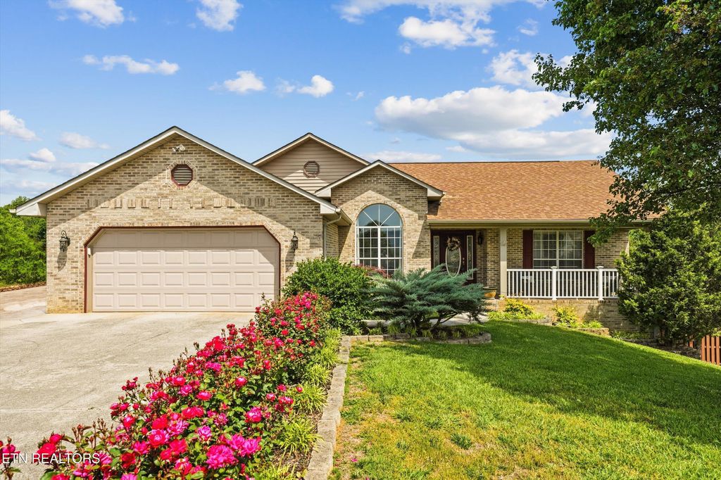 Photo of 101 Ostenbarker St, Maryville, TN 37804 (MLS # 1339802)