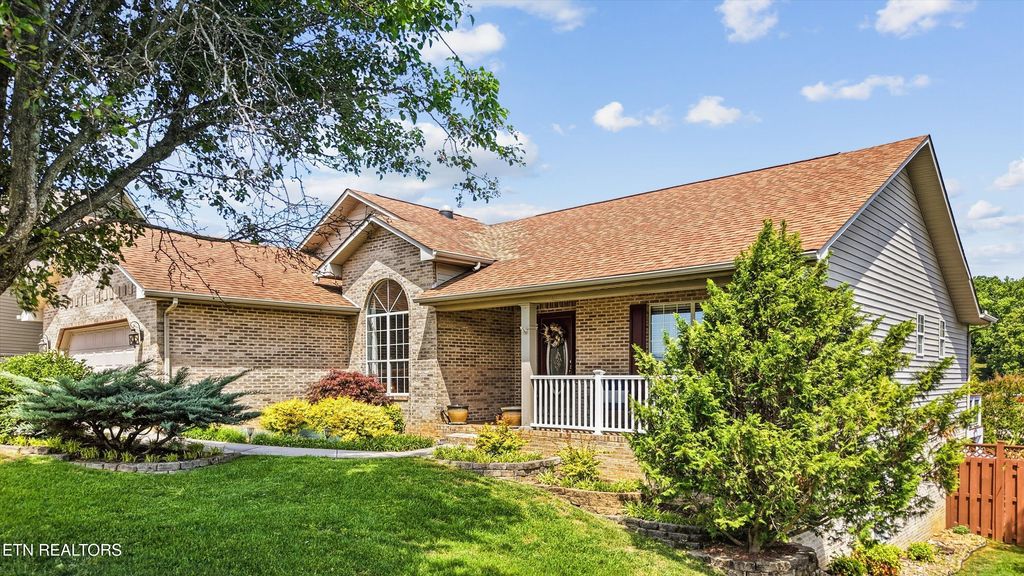 Photo of 101 Ostenbarker St, Maryville, TN 37804 (MLS # 1339802)