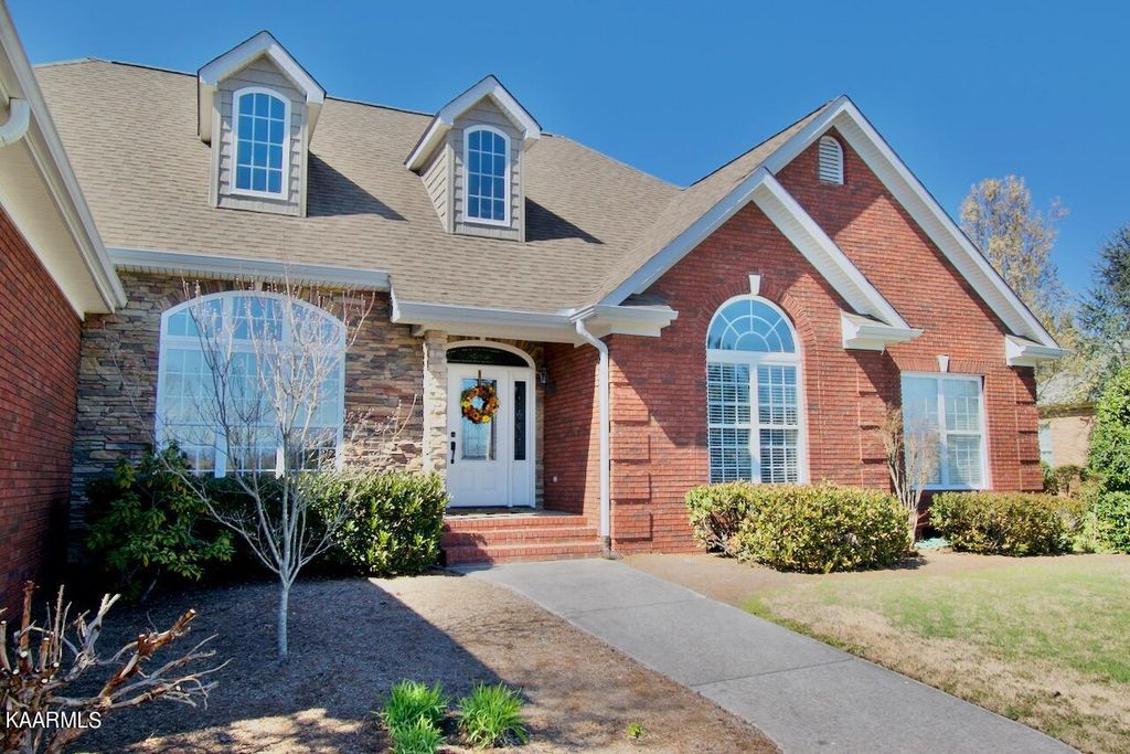 Photo of 1124 Southwick Drive, Alcoa, TN 37701 (MLS # 1241028)