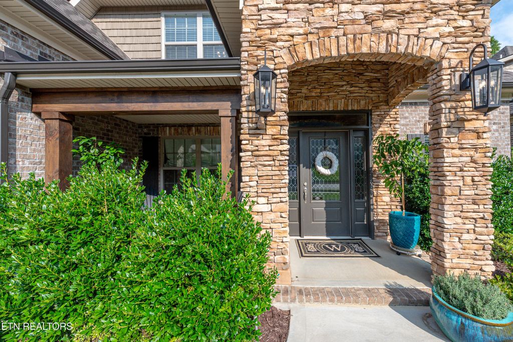 Photo of 1001 Westland Creek Blvd, Knoxville, TN 37923 (MLS # 1323552)