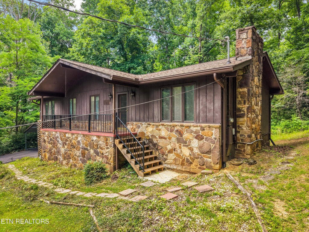 Photo of 624 Starlite Lane, Knoxville, TN 37920 (MLS # 1343000)