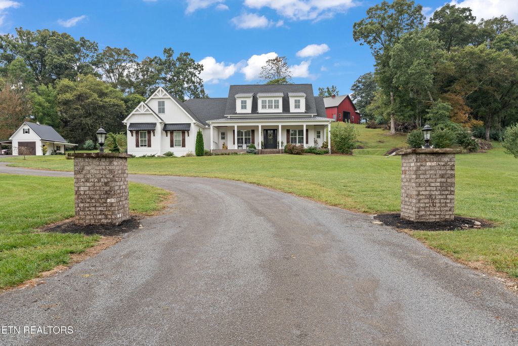 Photo of 828 Reed Drive, Powell, TN 37849 (MLS # 1316806)