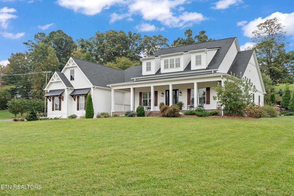 Photo of 828 Reed Drive, Powell, TN 37849 (MLS # 1316806)