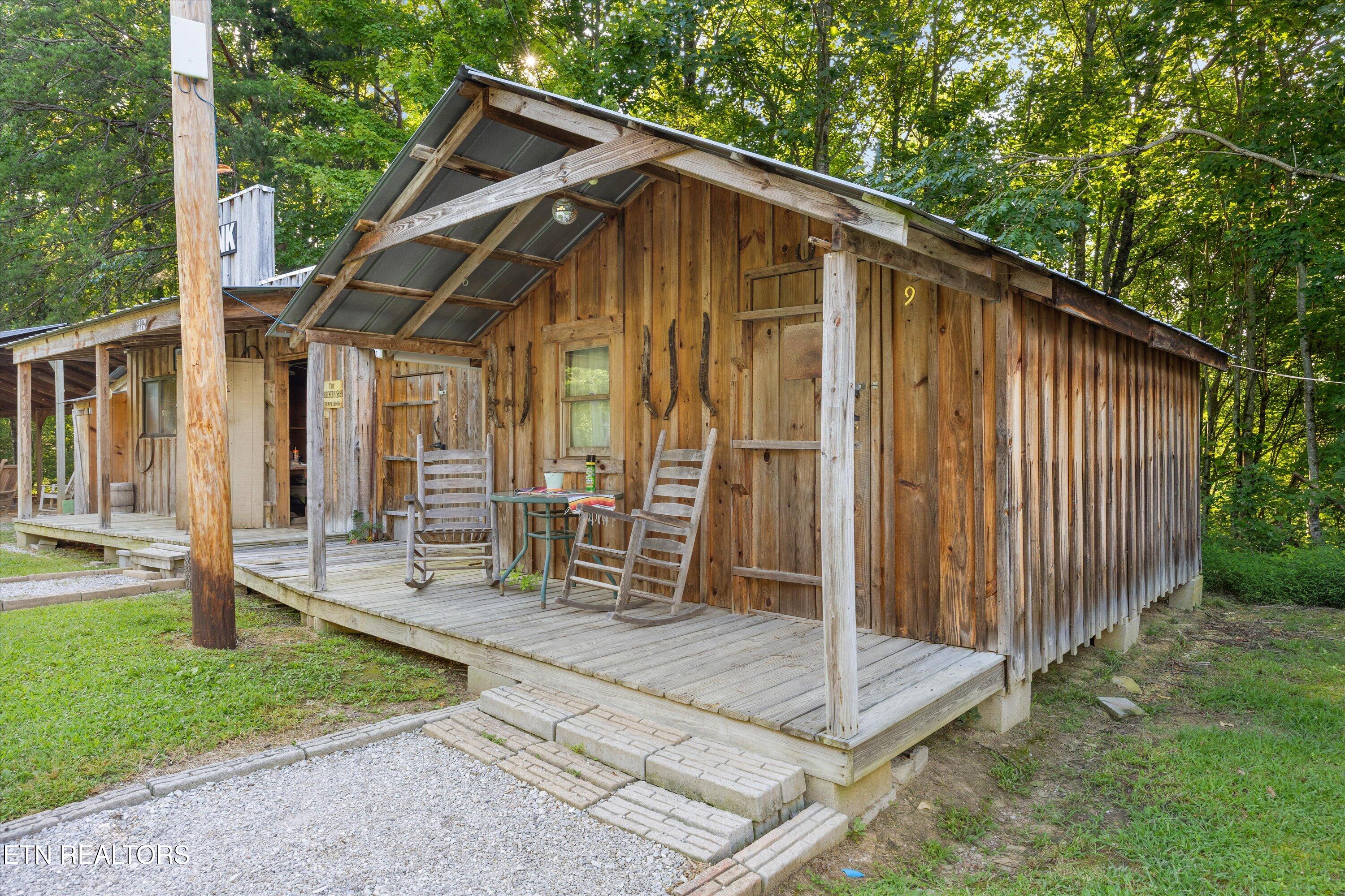 Winfield, Tennessee, 37892, United States, 18 Bedrooms Bedrooms, ,8 BathroomsBathrooms,Residential,Active,1920273