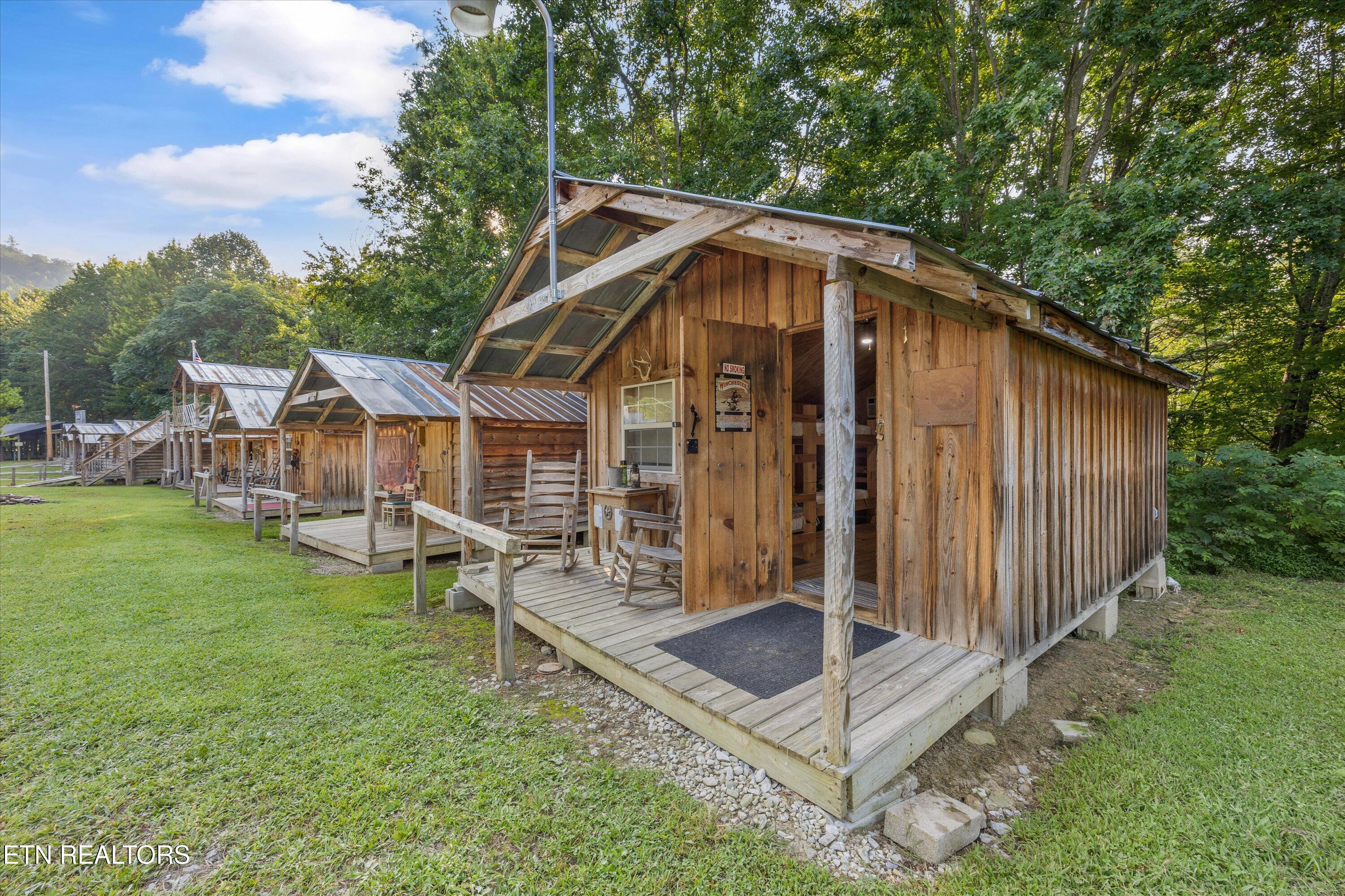 Winfield, Tennessee, 37892, United States, 18 Bedrooms Bedrooms, ,8 BathroomsBathrooms,Residential,Active,1920273