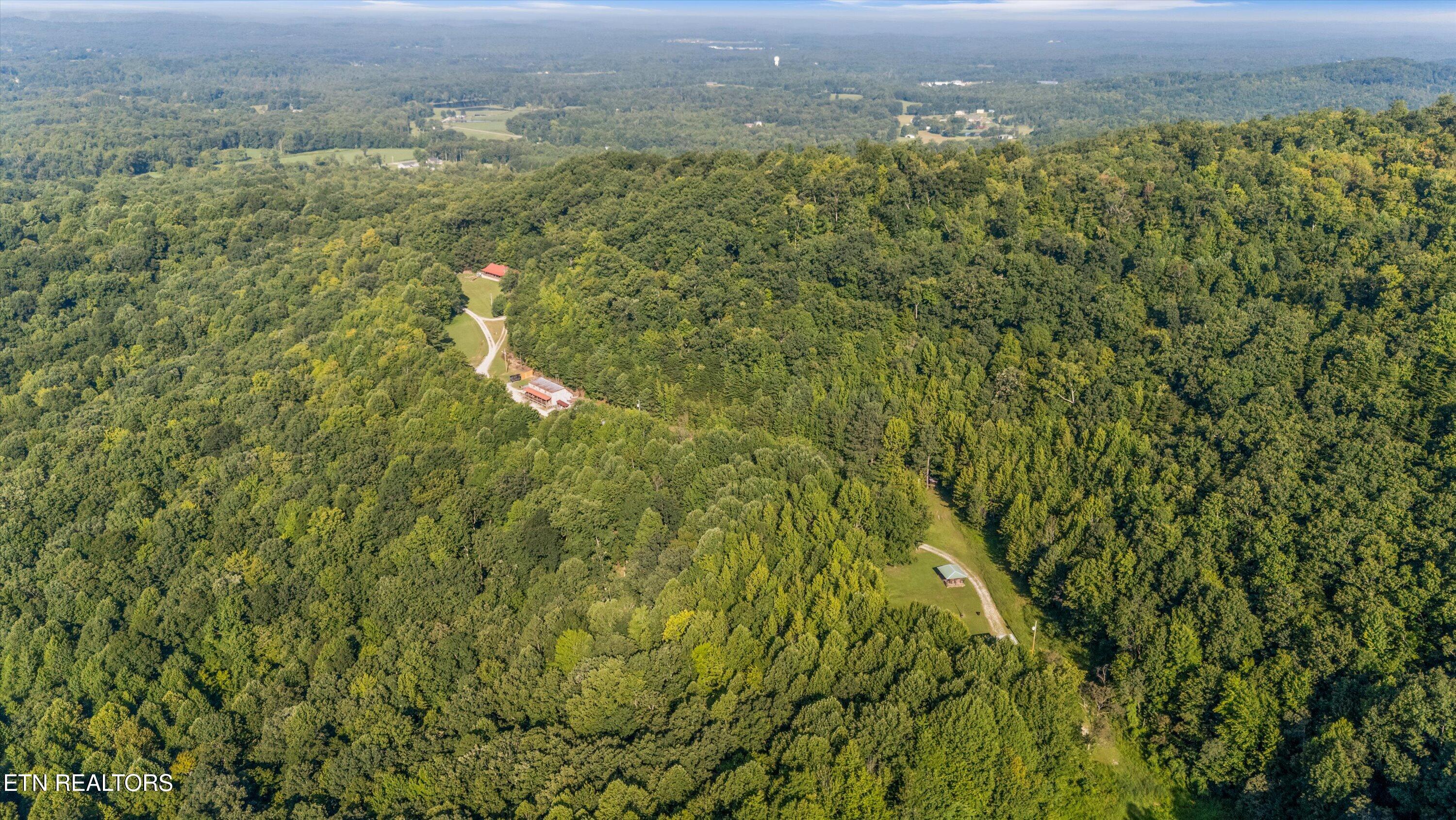 Winfield, Tennessee, 37892, United States, 18 Bedrooms Bedrooms, ,8 BathroomsBathrooms,Residential,Active,1920273