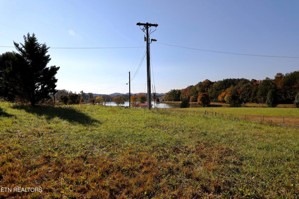 Photo of Park Avenue, Madisonville, TN 37354 (MLS # 1320496)