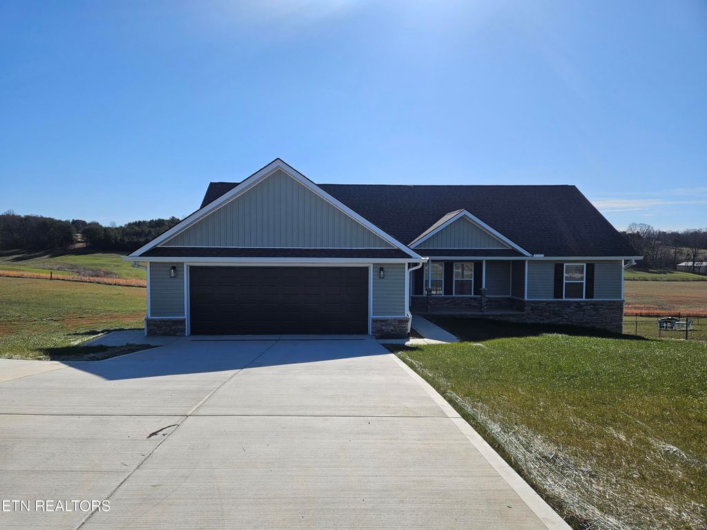 Photo of 254 Thompson Rd, Madisonville, TN 37354 (MLS # 1327221)