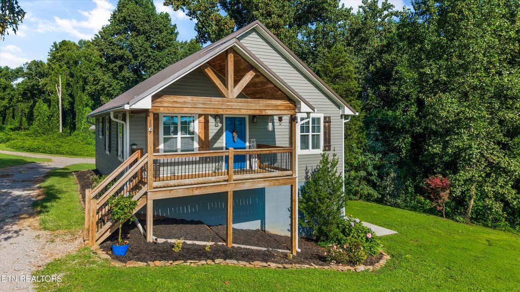 Photo of 104 Bilderback HTS, Sweetwater, TN 37874 (MLS # 1352838)