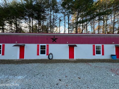 Photo of 150 Wolf Creek Rd, Jacksboro, TN 37757 (MLS # 1325934)